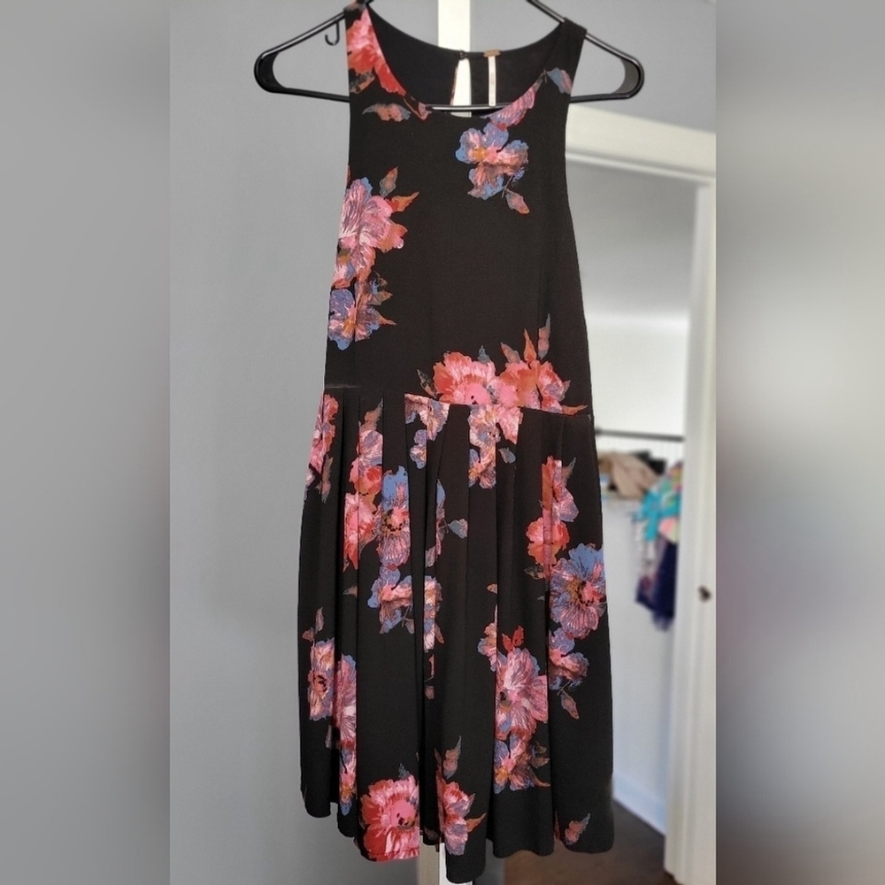 Free People Flutter By Pleated Twilight Floral Mini Dress – Size 8 - Picture 3 of 4